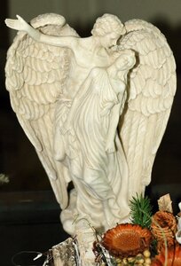 Mystery sculpture decoration