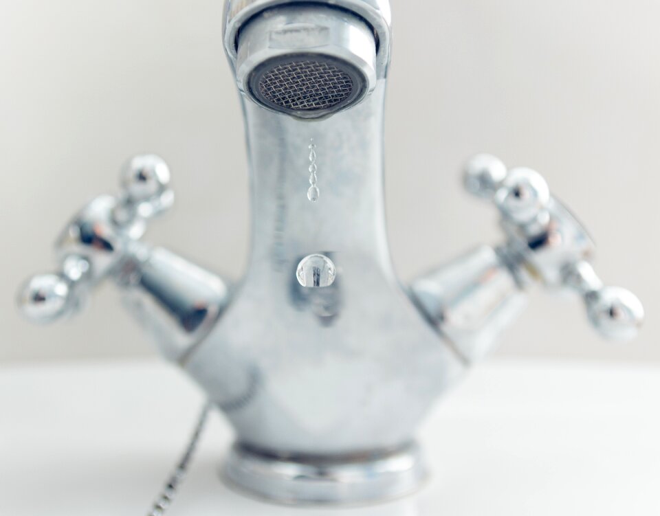 Drop of water water sink