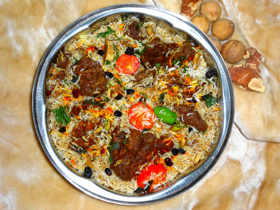 Cuisine arabian karachi