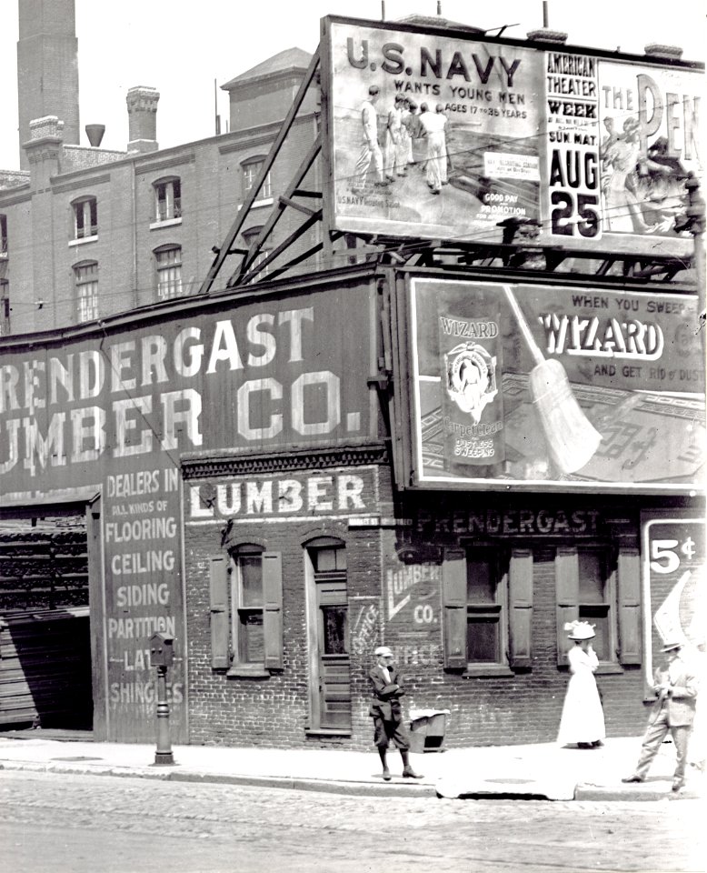Capturing the City: Photographs from the Streets of St. Louis, 1900–1930