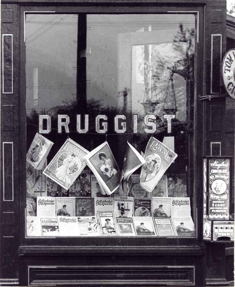 Capturing the City: Photographs from the Streets of St. Louis, 1900–1930