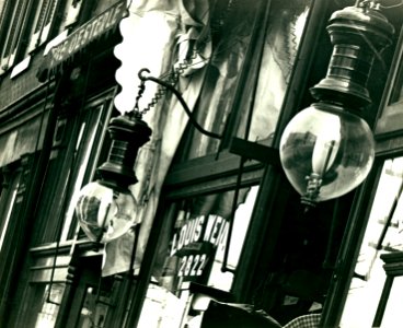 Capturing the City: Photographs from the Streets of St. Louis, 1900–1930