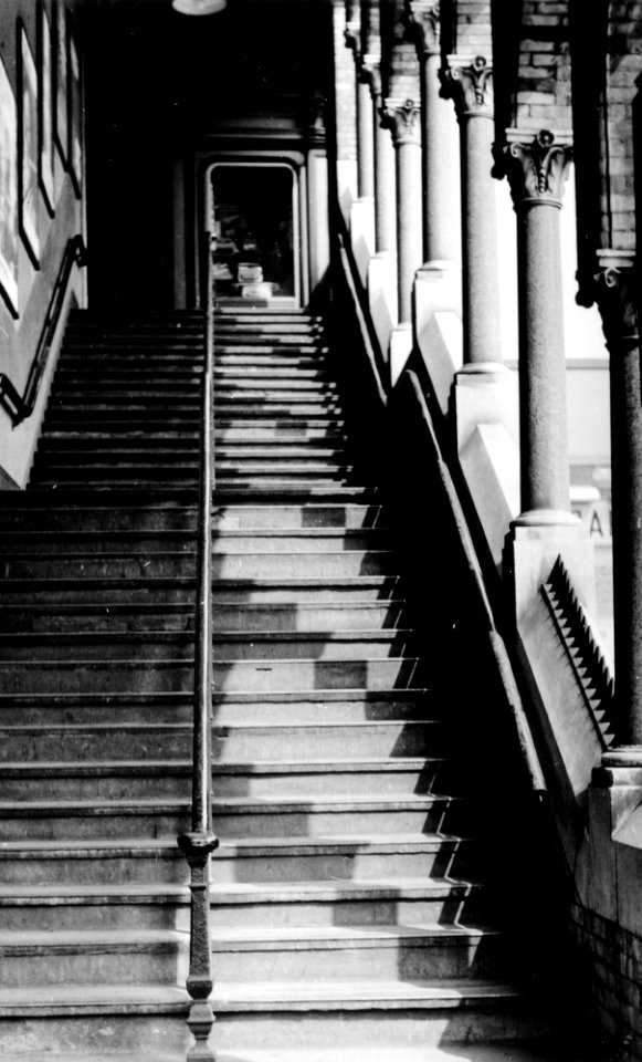Broad Street Station -  the Lombardic staircase in 1967