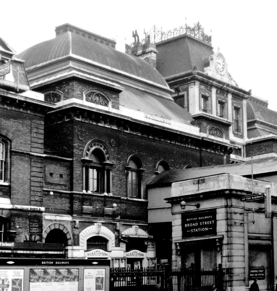 Broad Street station photo