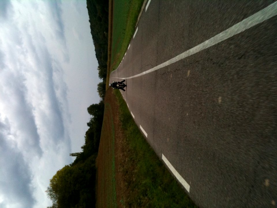 Diwann & Aurélie - Near Dampierre-en-Yvelines- on a Honda