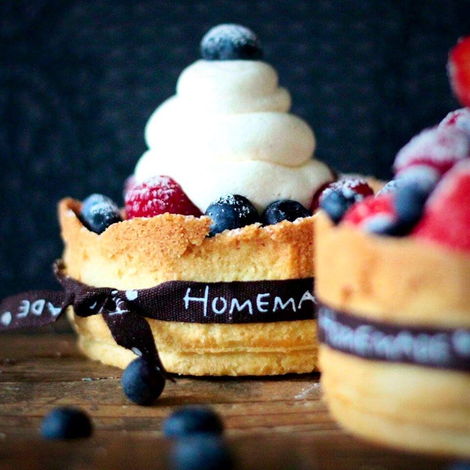 Pie berry cream