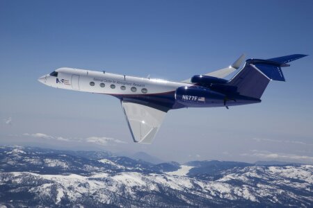 Jet small private