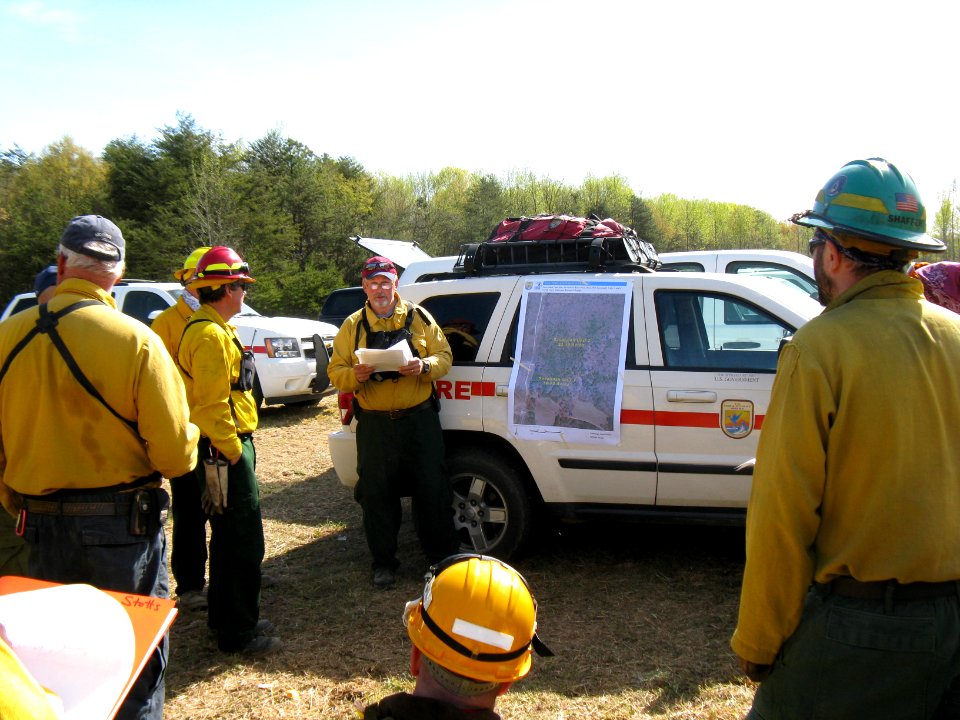 Gerald Vickers Briefs Crew