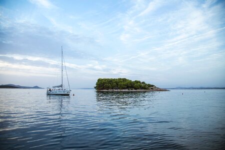 Island small sail photo