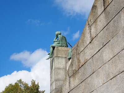 Sculpture woman basel