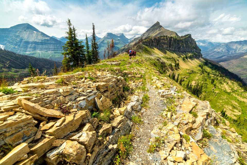 Hikers on Tinkham Mountain Ridge (2)
