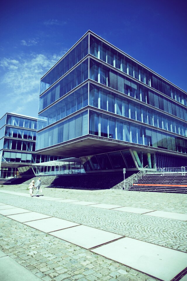 Modern facade district