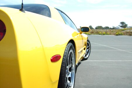Car z06 yellow car