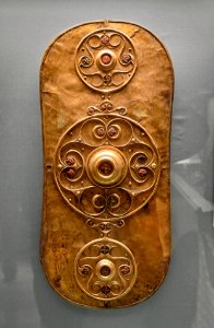 Escudo celta de Battersea, Museo Británico photo