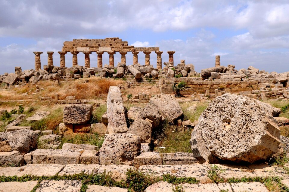 Selinunte antiquity temple