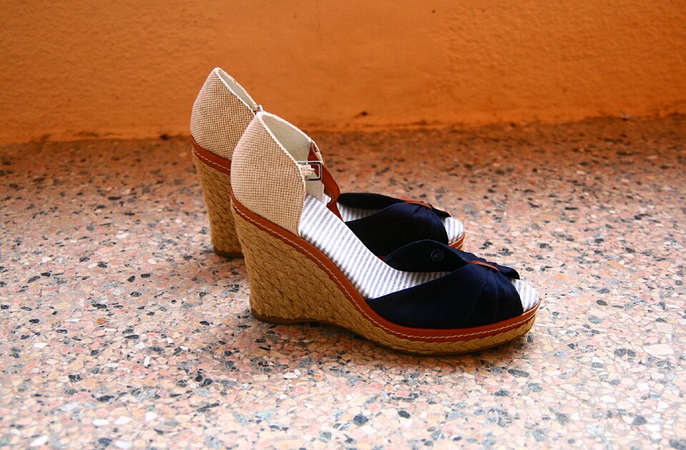 Sandals wedges gracefully
