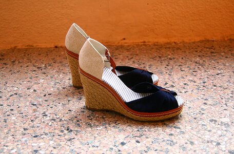 Sandals wedges gracefully
