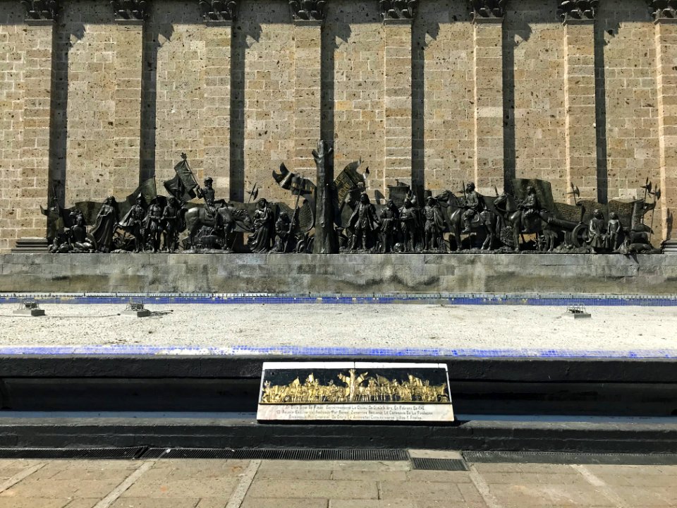 Founders Plaza Guadalajara