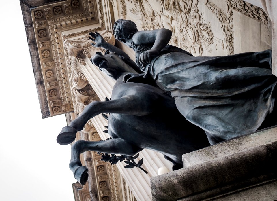 Detalle del Palacio del Descubrimiento (Paris)