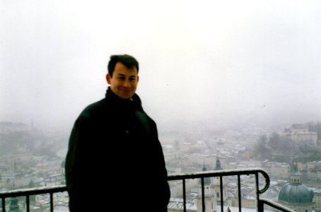 Vista de Salzburgo, mientras nieva.