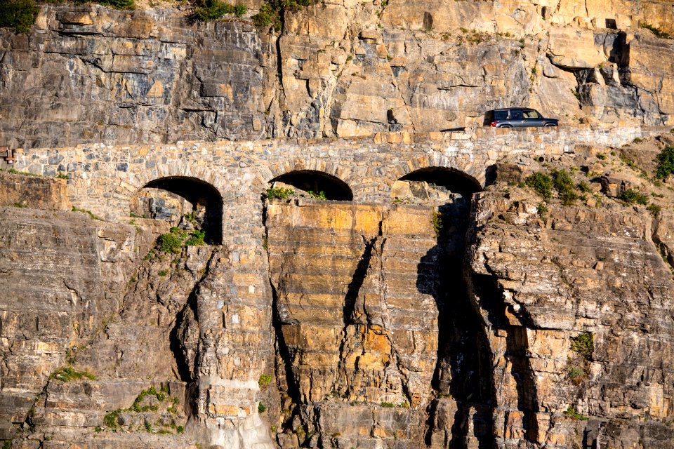 Triple Arches Wide