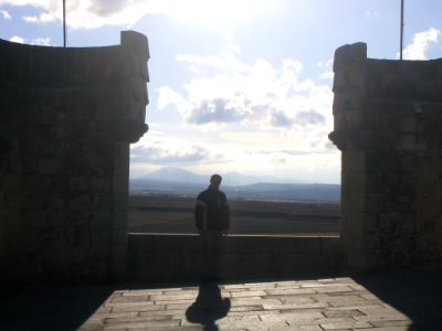 Sobre la Torre de Juan II del Alcázar de Segovia