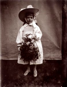 girl with flowers