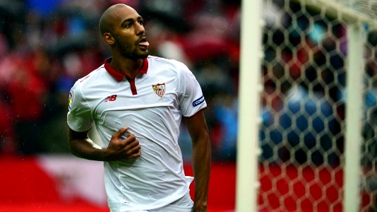161023 ESP Sevilla v Atletico Madrid 1 0 FRA Steven NZonzi celebrates LHD
