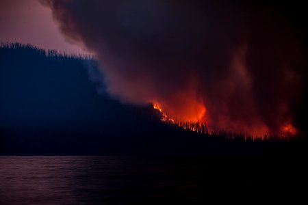 Howe Ridge Fire 2018 photo