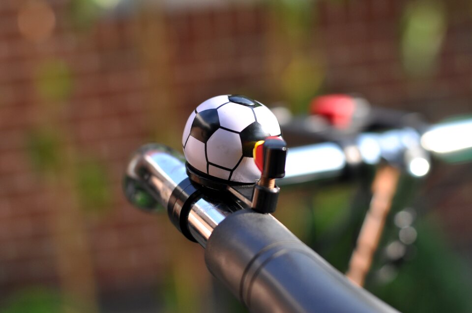 Cycling cycle close up