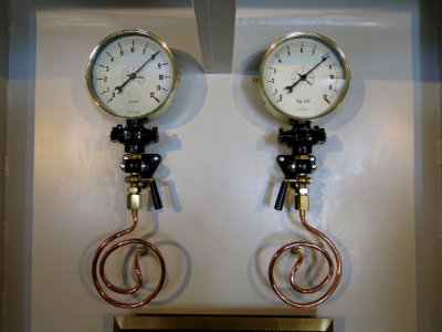 Pressure monitoring for steam engine: Travelling on the Lake Lucerne aboard the steam ship DS Uri photo
