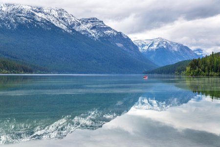 Boaters on Bowman Lake (3)