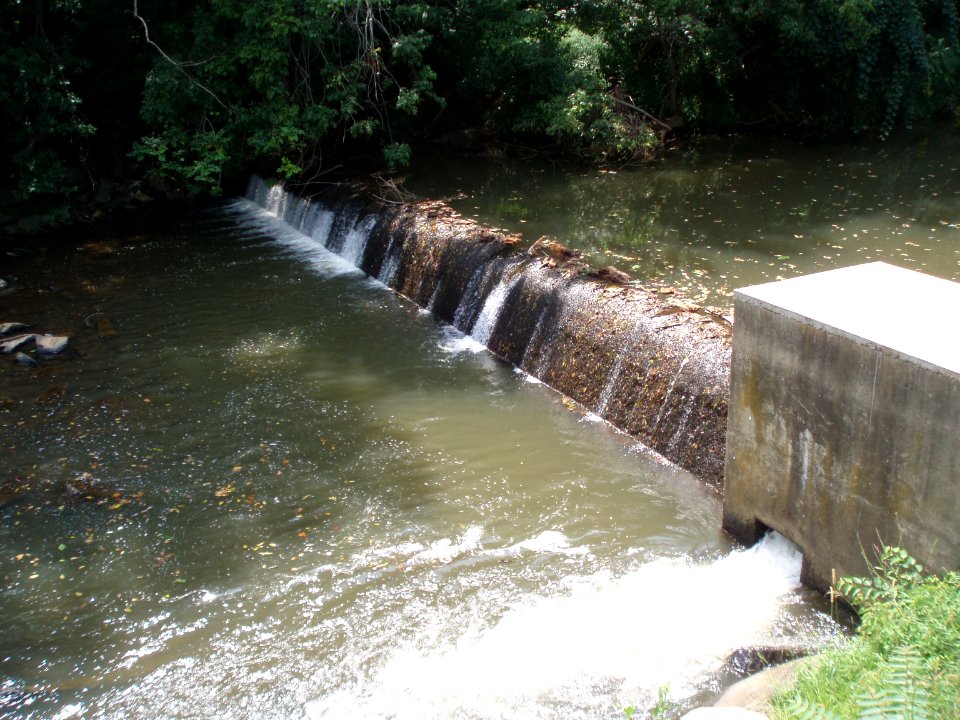 Veterans Memorial Park Dam