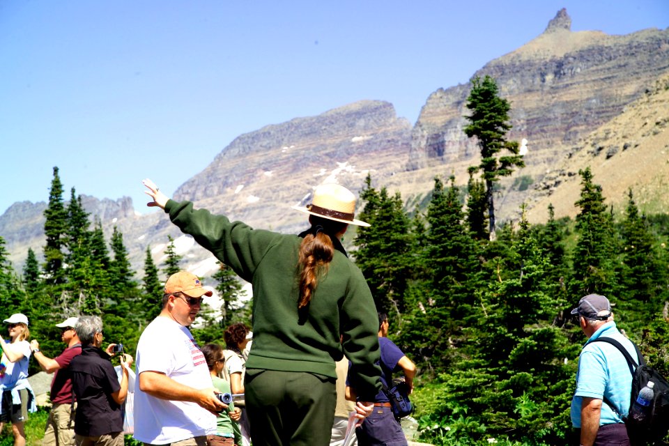 Park Ranger giving a Ranger Talk photo