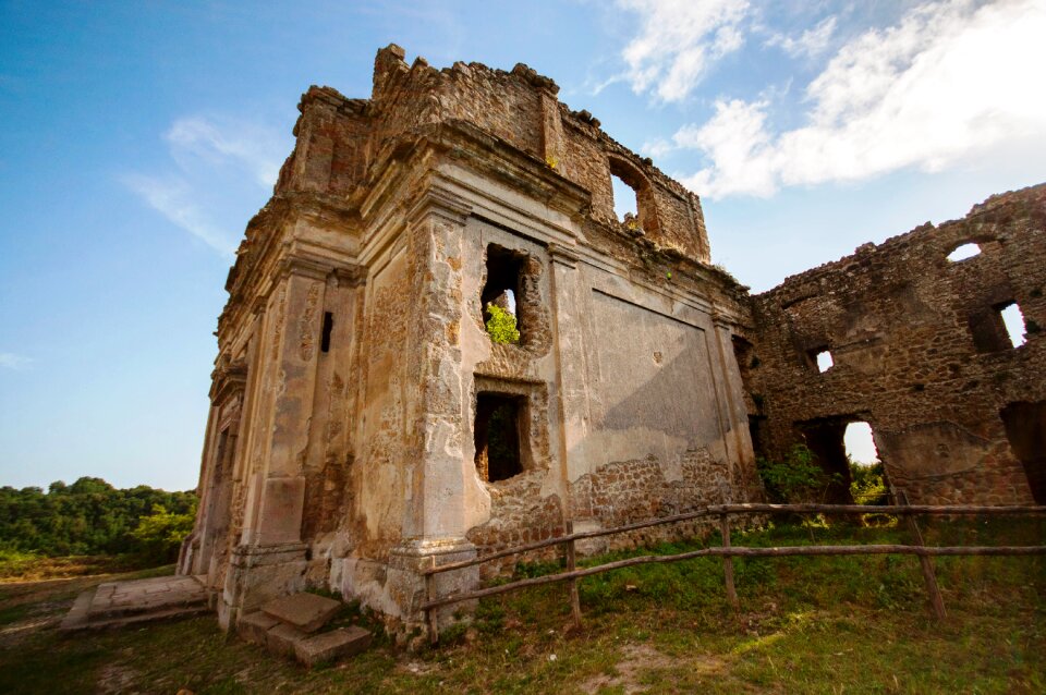 Lazio dead city monterano