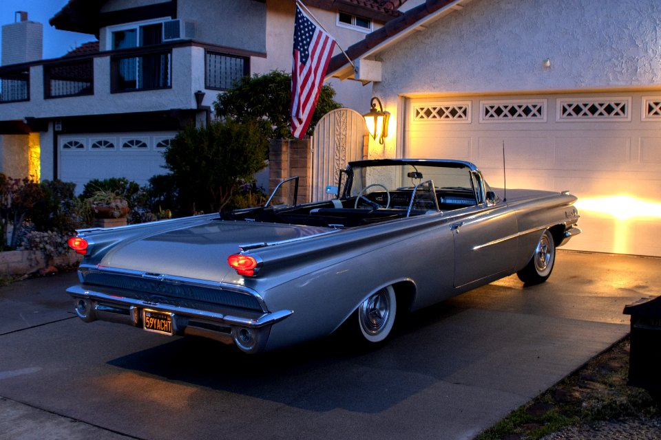 1959 Oldsmobile Dynamic 88 Convertible Coupe - Silver Mist Poly