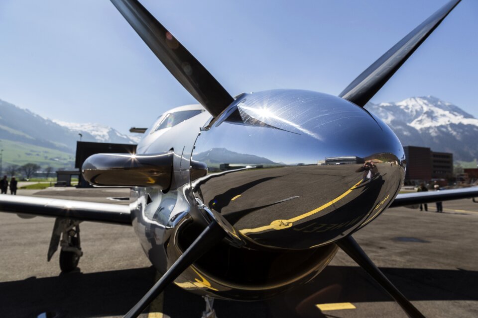 Pilatus-aircraft pilatus mirroring