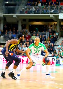 ESSM LE PORTEL - HYERES TOULON VAR BASKET