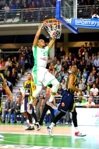 ESSM LE PORTEL - HYERES TOULON VAR BASKET
