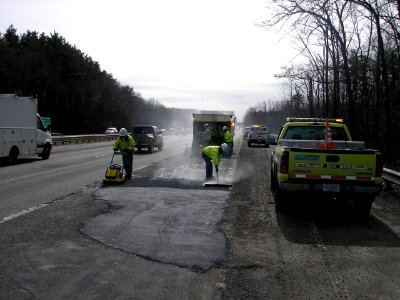 MassDOT Pothole Repair, I-93, Andover/Metheun, March 5, 2010 photo