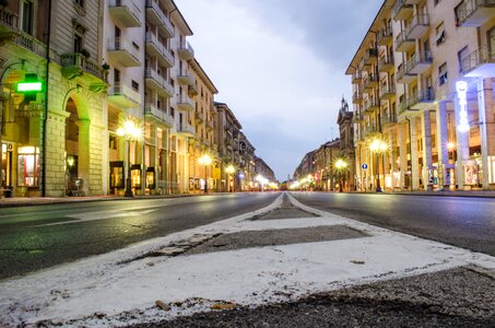 Road asphalt course