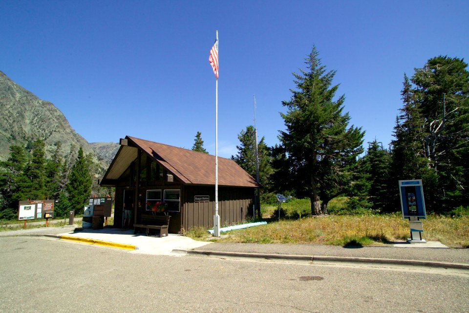 Two Medicine Ranger Station