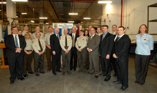 Secretary Salazar and Fish & Wildlife Service Employees photo