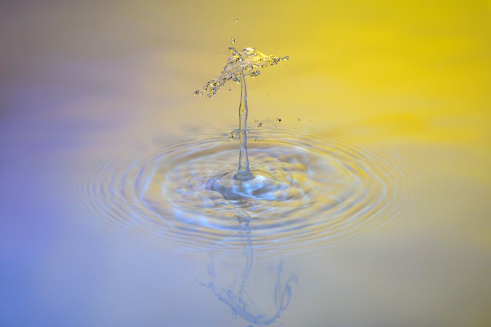 Water feature blue spray