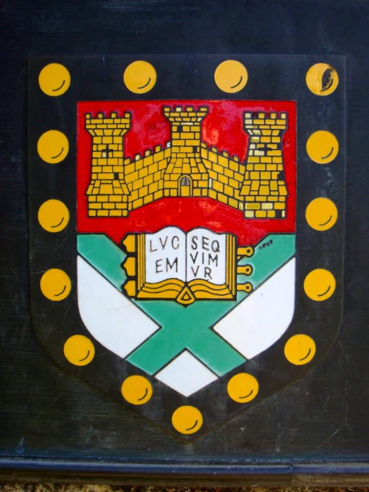 University of Exeter Crest