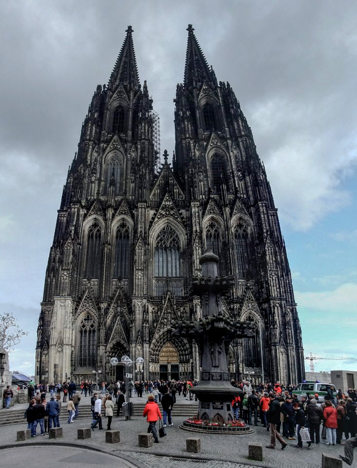 Dom