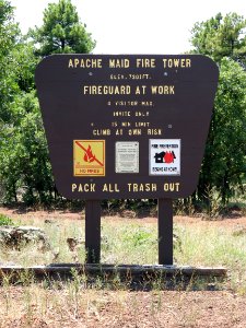 Apache Maid Lookout sign