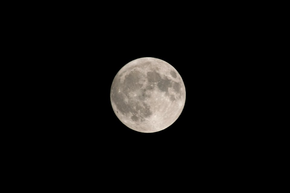 Waxing Gibbous 08-25-2018 23 Illumination 99%