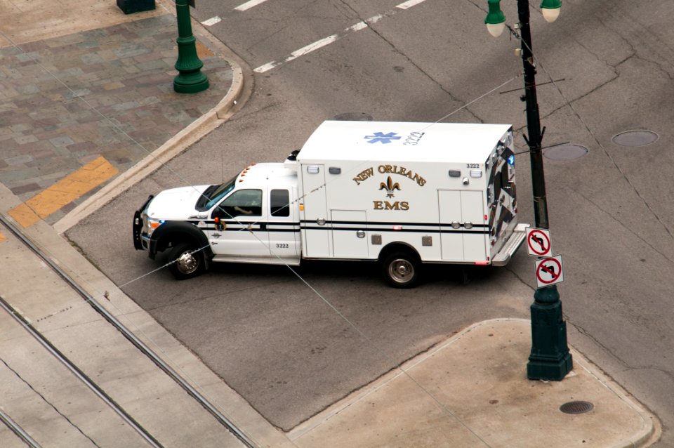 New Orleans EMS 3222 07-14-2013 0315 New Orleans