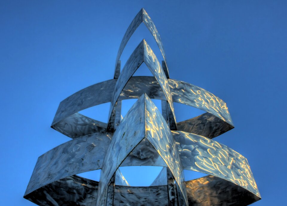Stainless steel artwork structure